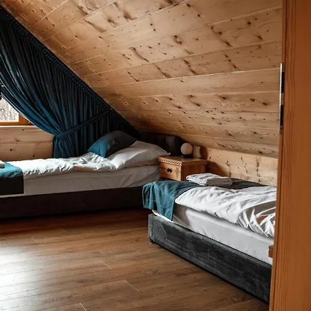 Makowy Zakatek بيت للعطل *